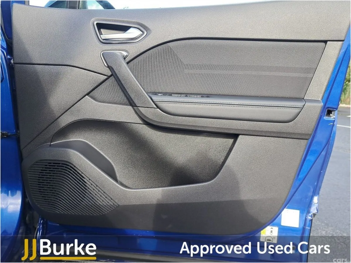 Renault Symbioz Saloon, Petrol Hybrid, 2026, Blue