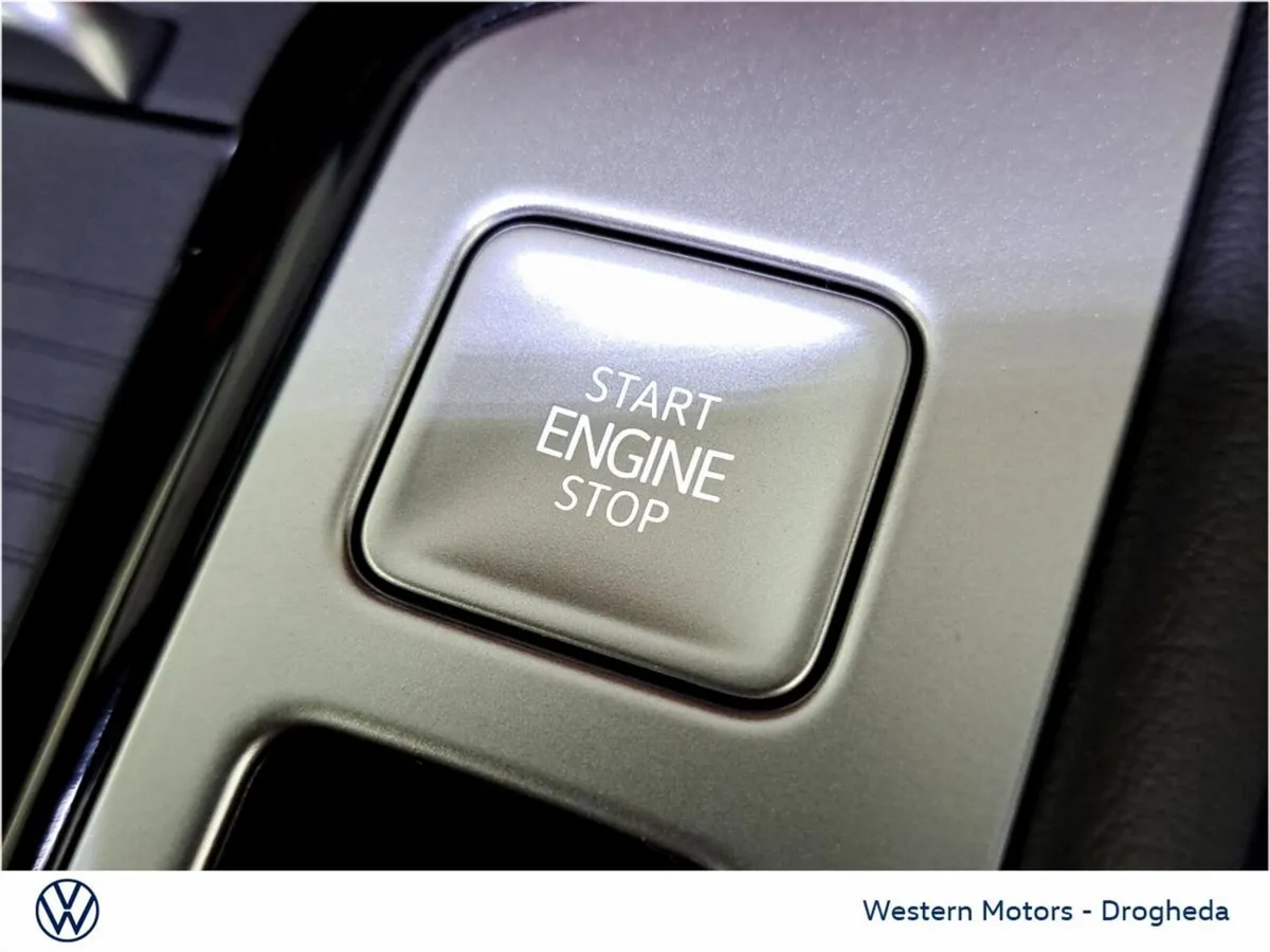 Volkswagen Passat Estate, Petrol Plug-in Hybrid, 2026, Black