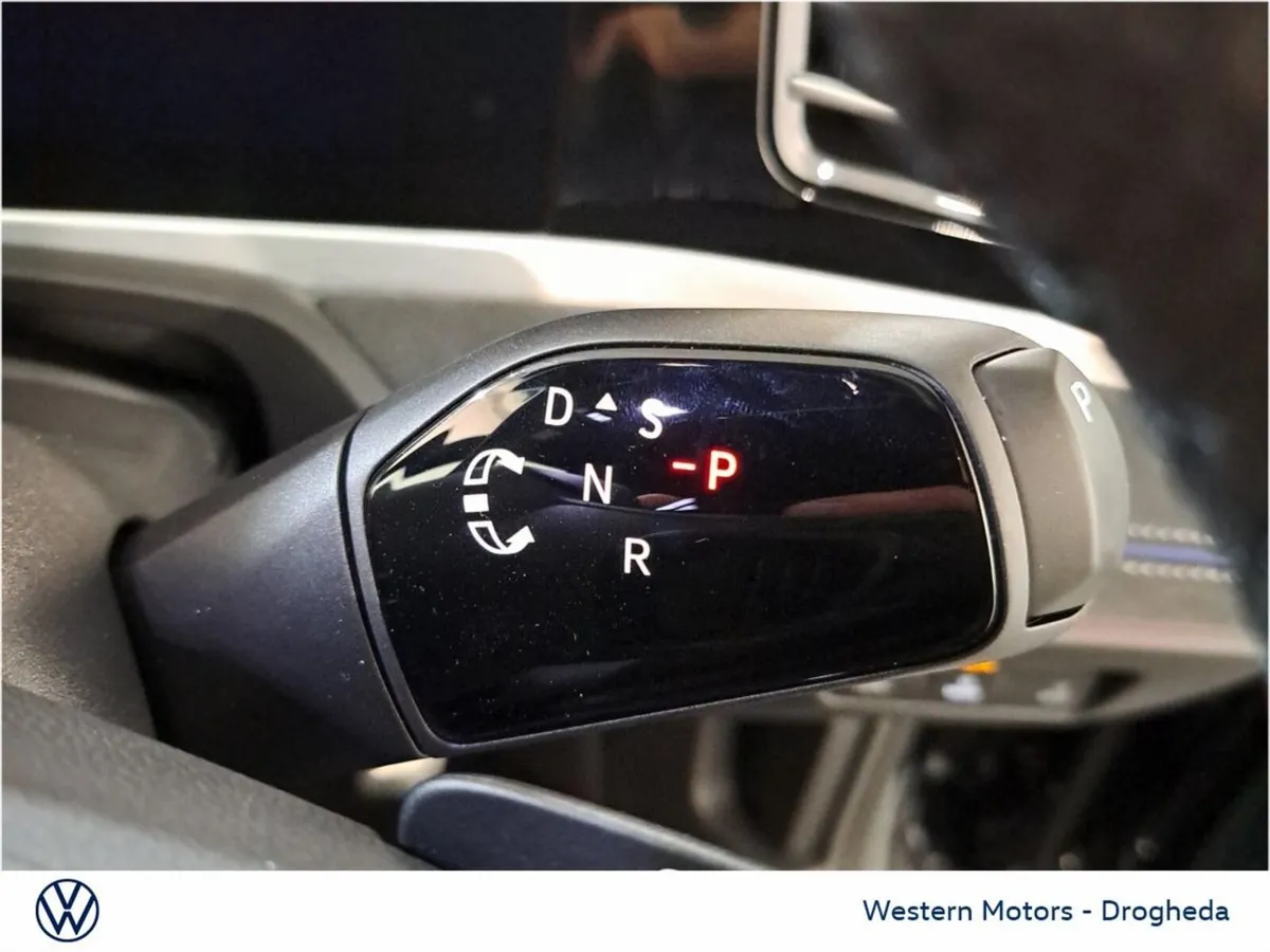 Volkswagen Passat Estate, Petrol Plug-in Hybrid, 2026, Black