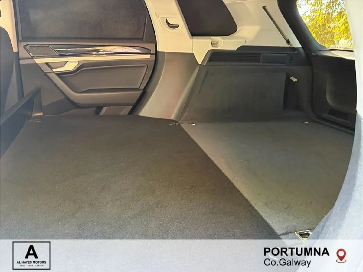 Volkswagen Touareg SUV, Diesel, 2019, Black