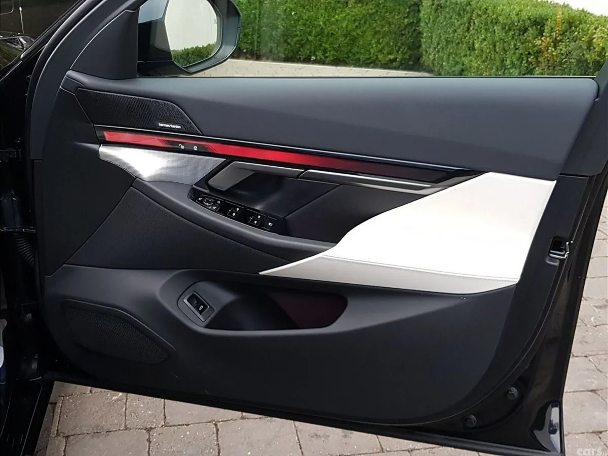 BMW 5-Series Estate, Petrol Plug-in Hybrid, 2026, Black