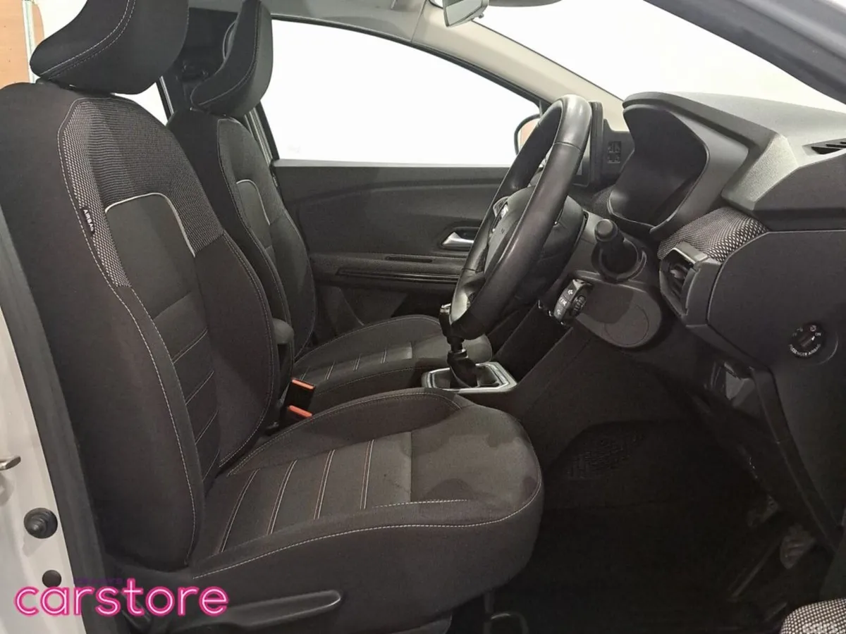 Dacia Jogger Estate, Petrol, 2023, Grey