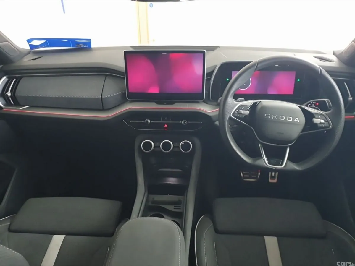 Skoda Kodiaq SUV, Petrol Plug-in Hybrid, 2026, Grey