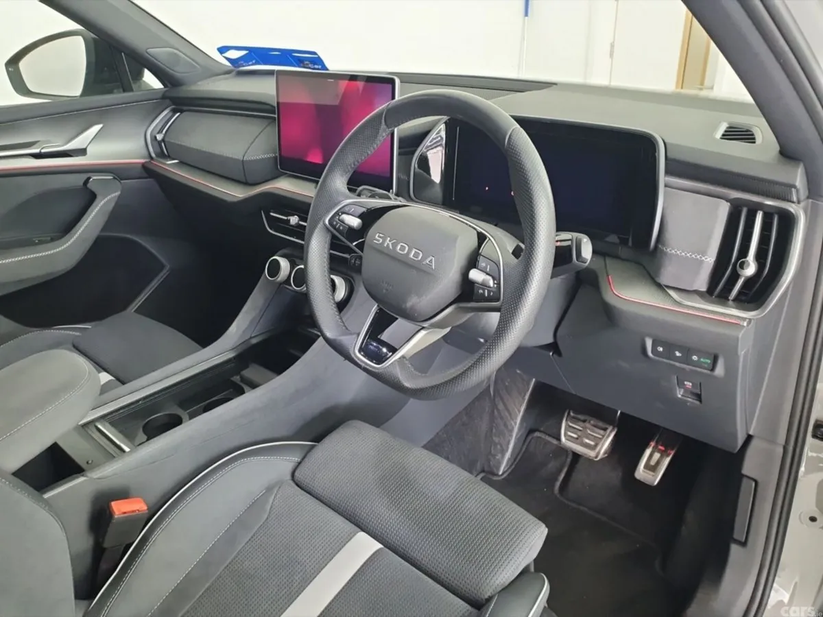 Skoda Kodiaq SUV, Petrol Plug-in Hybrid, 2026, Grey