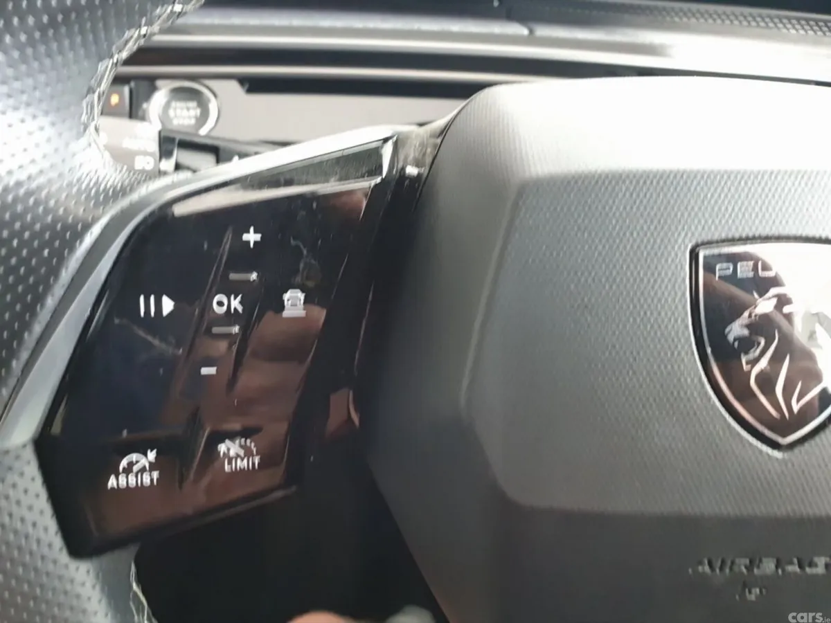 Peugeot 5008 SUV, Electric, 2024, Blue
