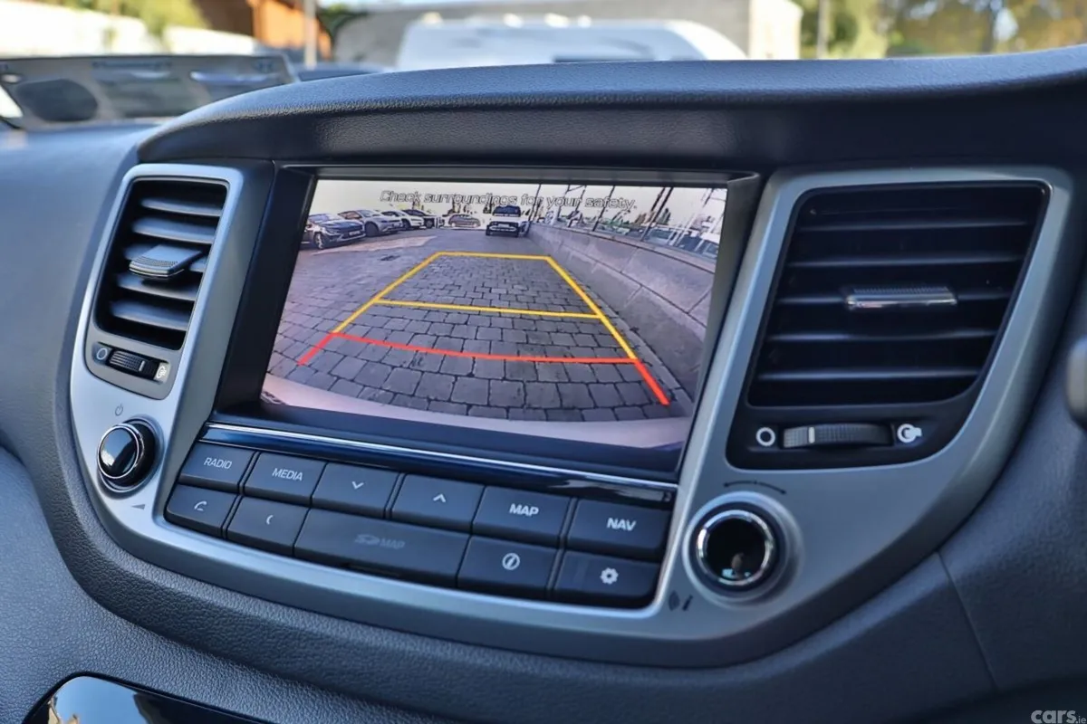Hyundai Tucson SUV, Diesel, 2016, Gold