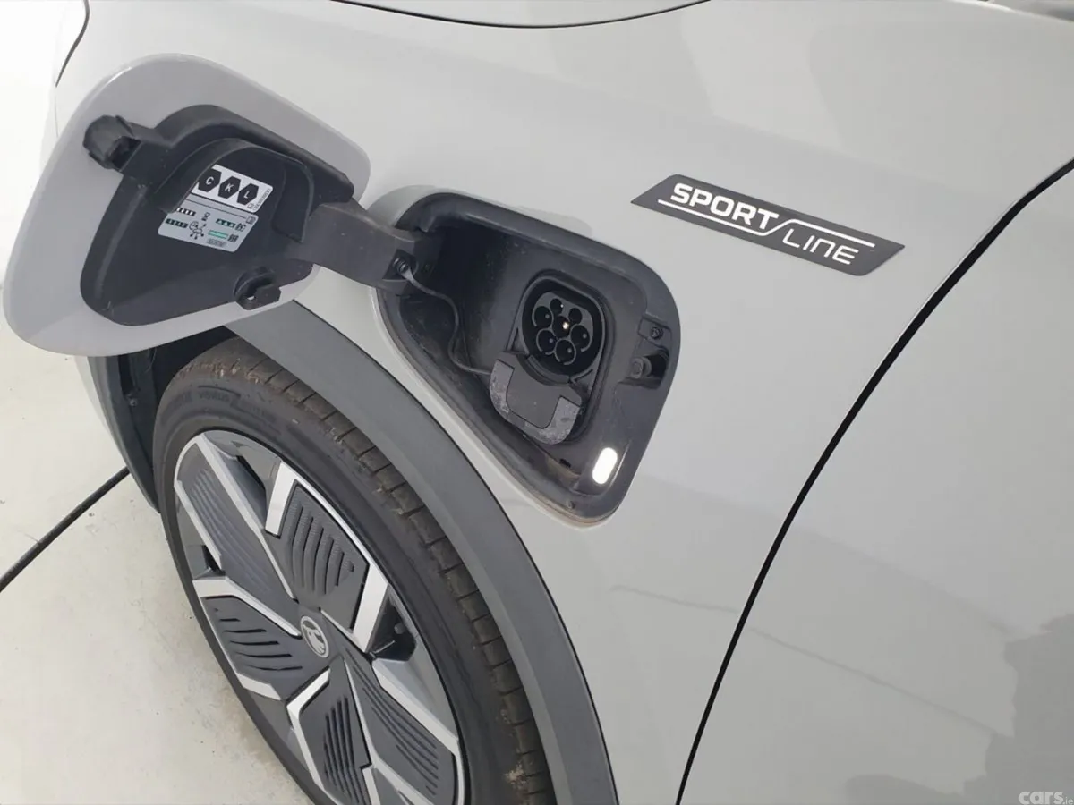 Skoda Kodiaq SUV, Petrol Plug-in Hybrid, 2026, Grey