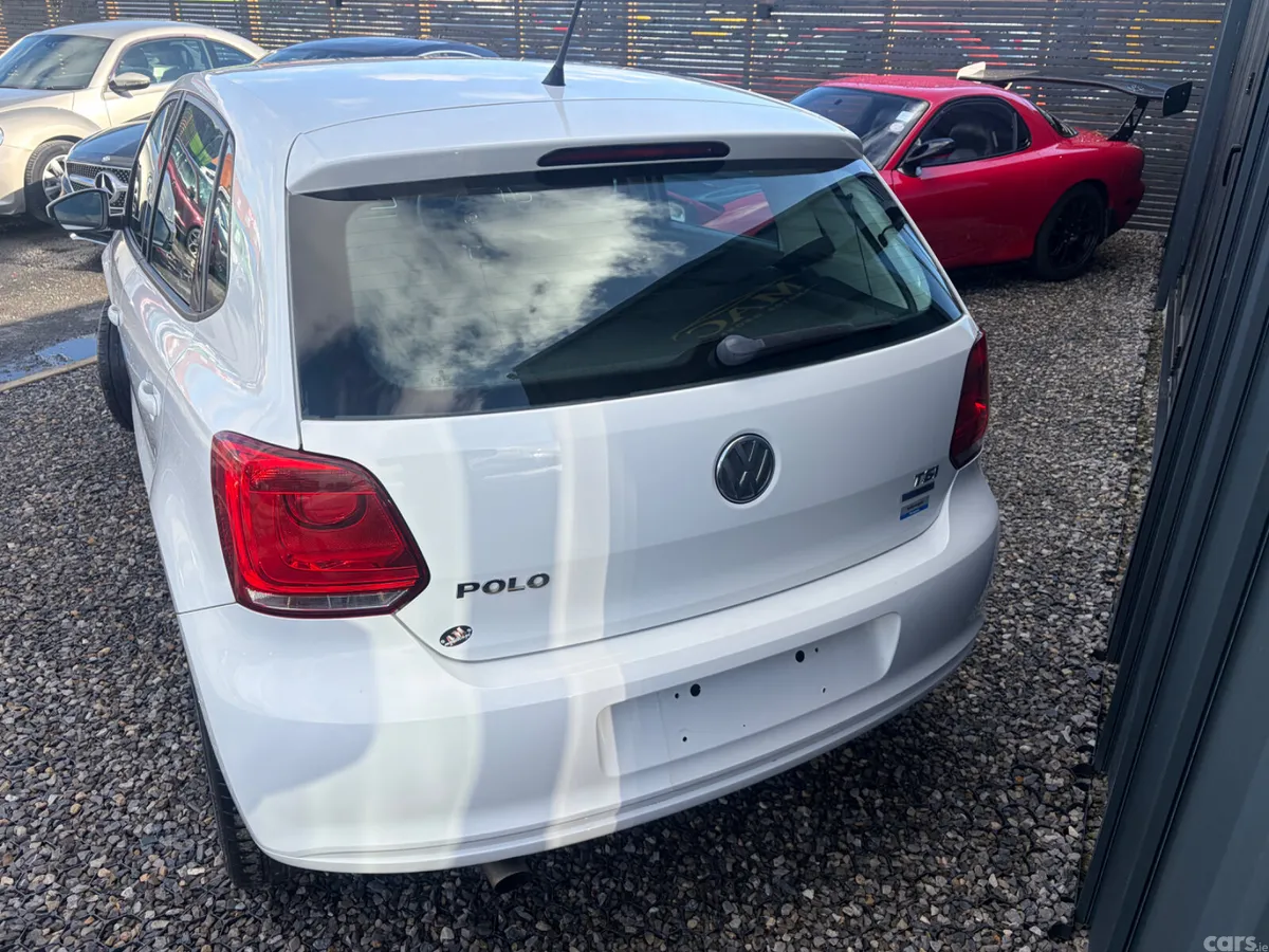 Volkswagen Polo Hatchback, Petrol, 2014, White