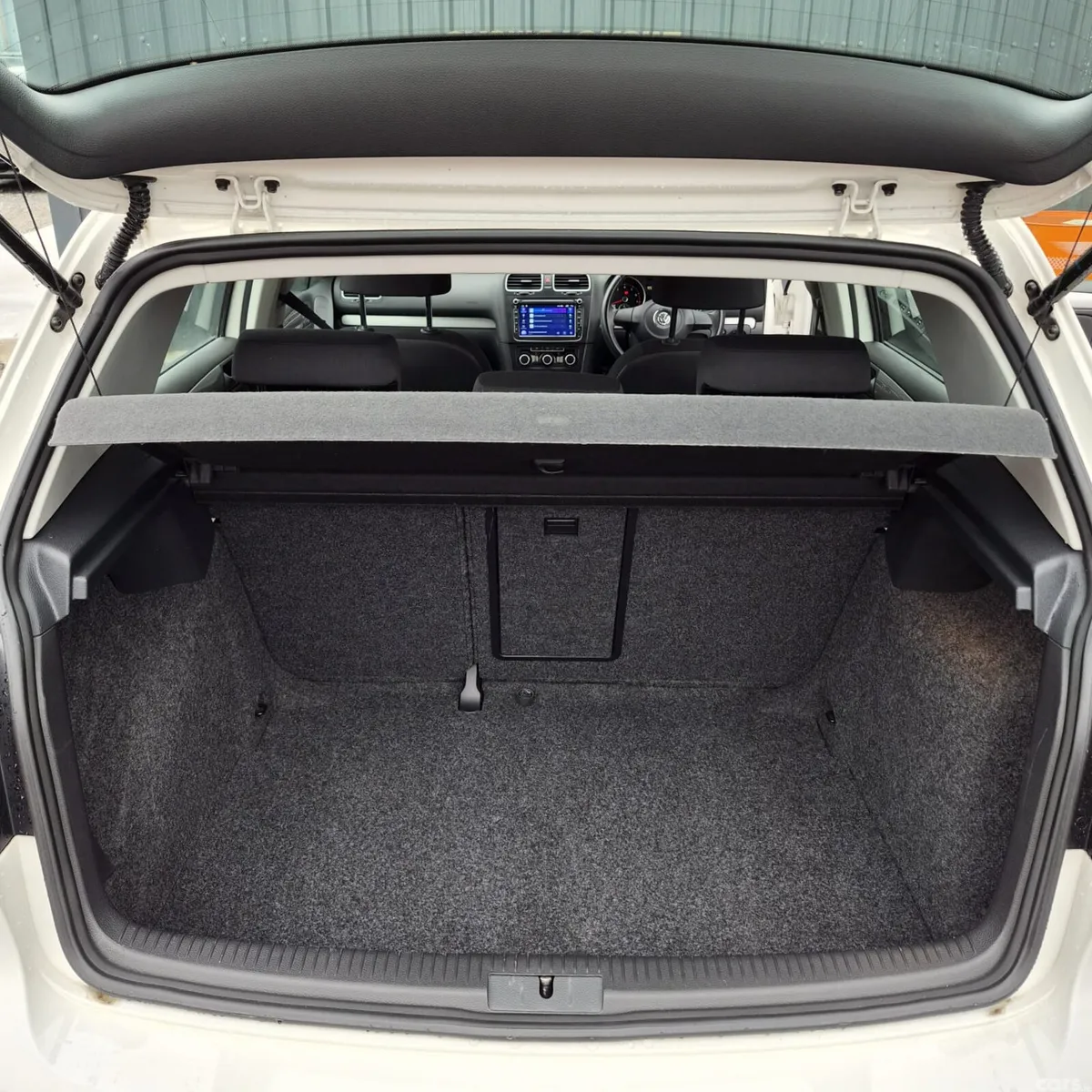 Volkswagen Golf Hatchback, Petrol, 2013, White