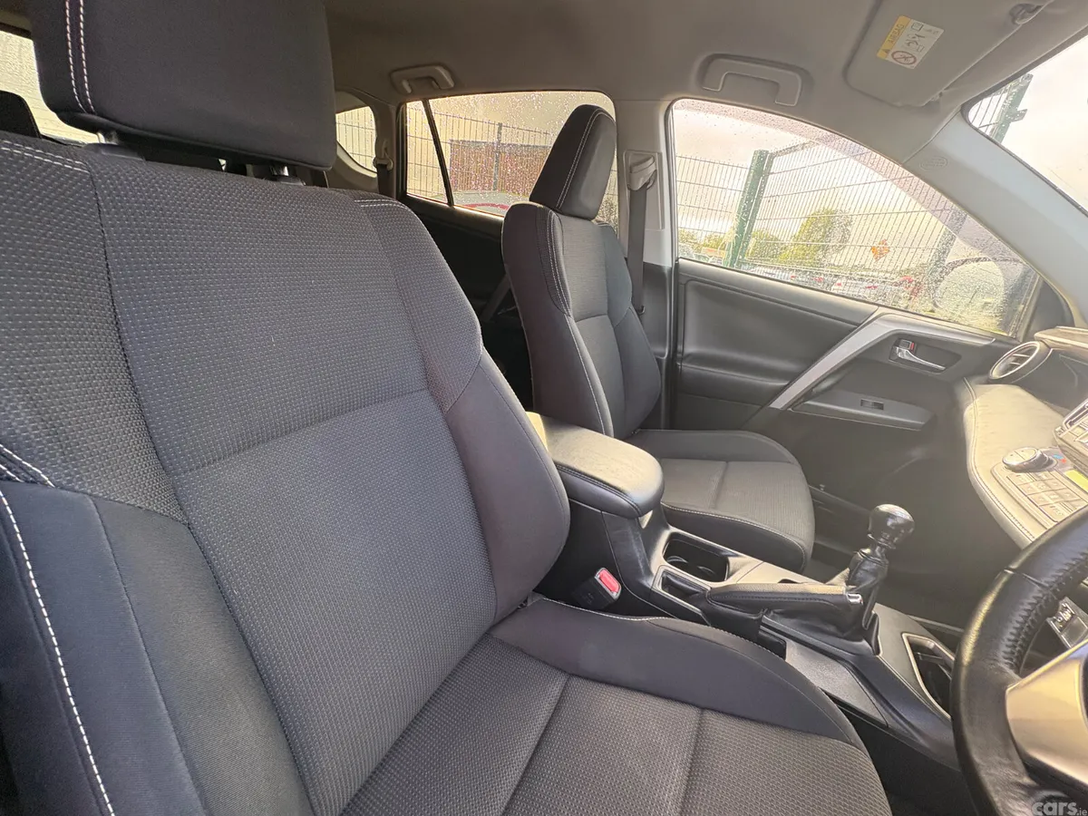 Toyota RAV4 SUV, Diesel, 2016, Grey
