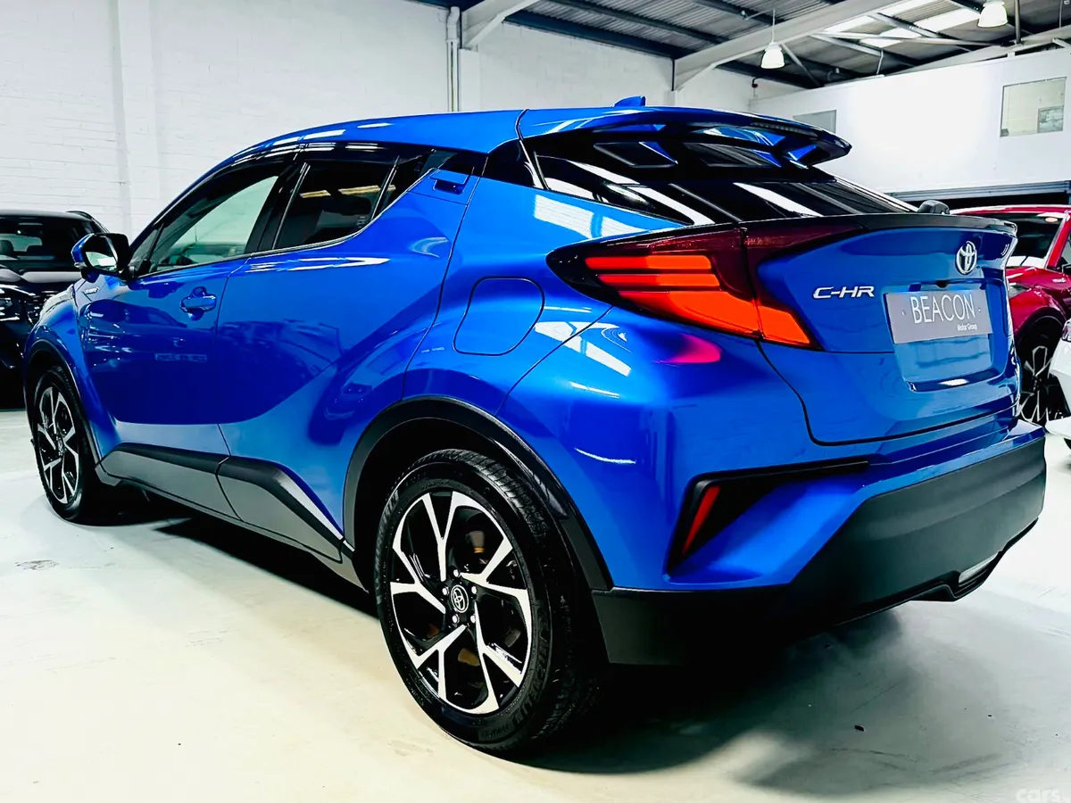 Toyota C-HR SUV, Petrol Hybrid, 2020, Blue