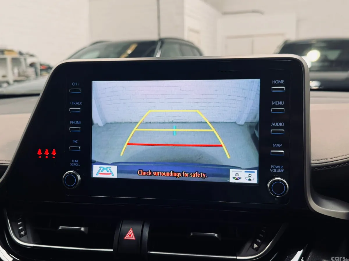 Toyota C-HR SUV, Petrol Hybrid, 2020, Blue
