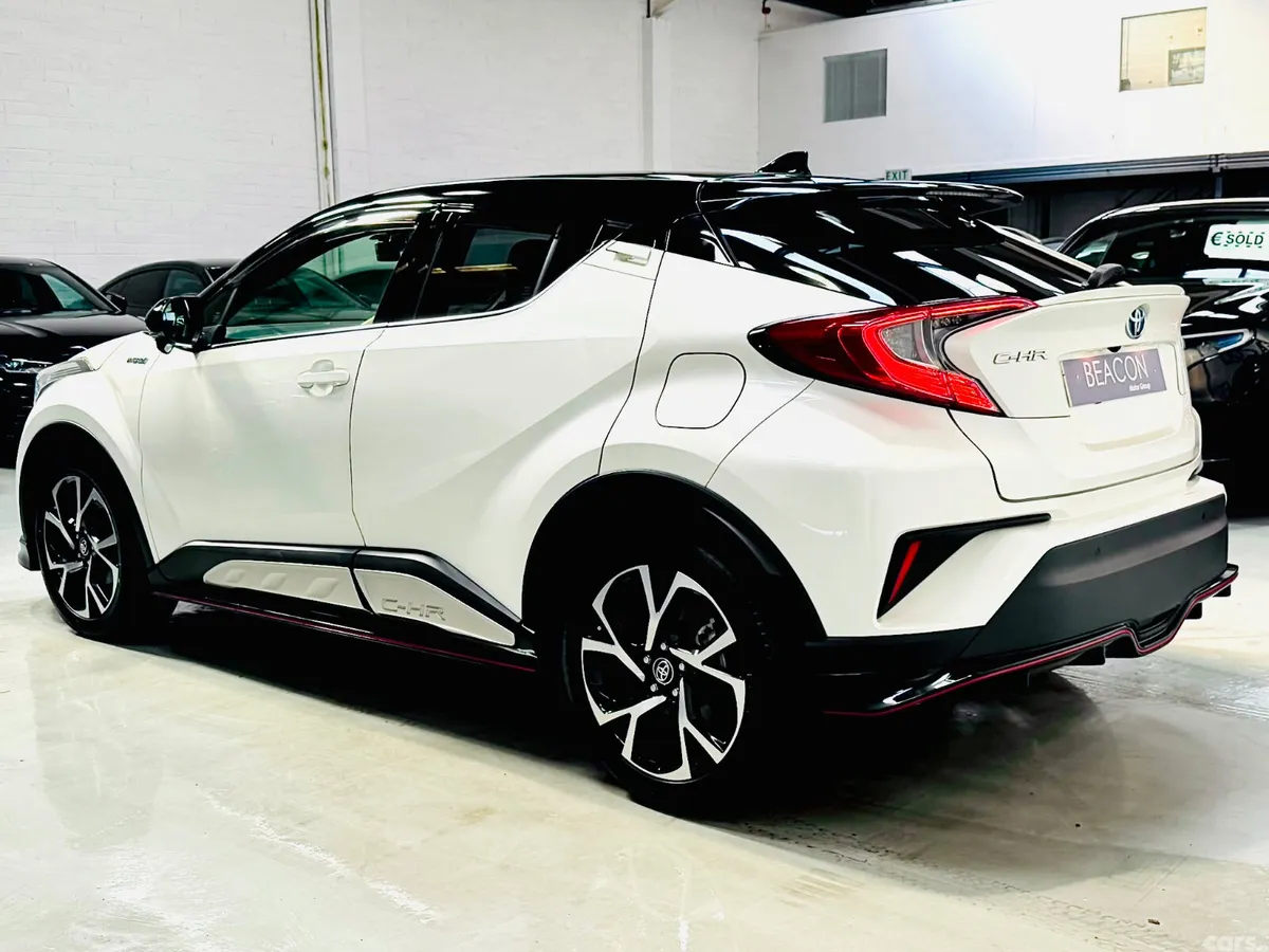 Toyota C-HR Hatchback, Petrol Hybrid, 2019, White