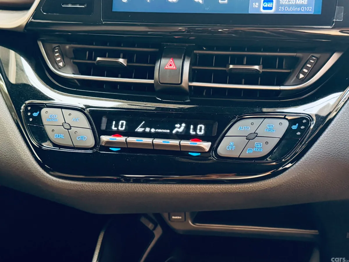 Toyota C-HR Hatchback, Petrol Hybrid, 2019, White