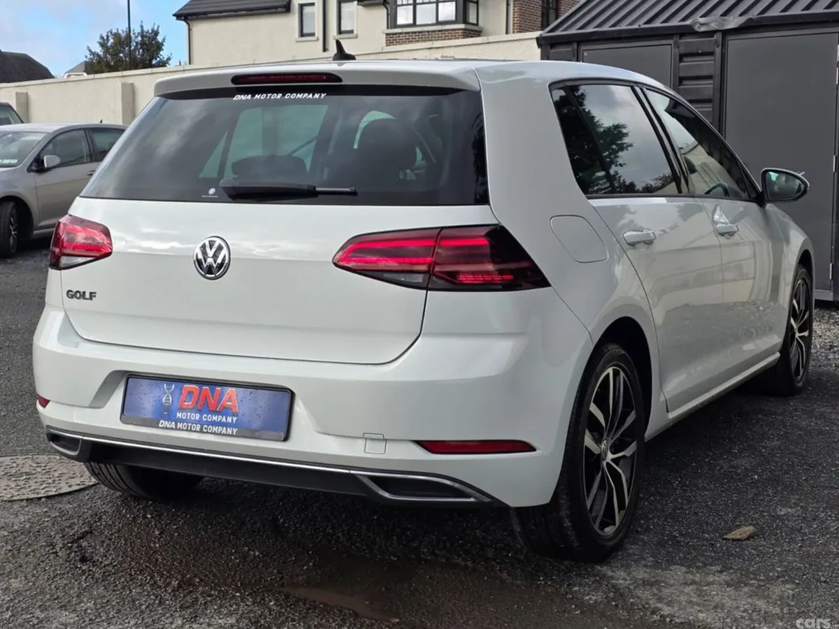 Volkswagen Golf Hatchback, Petrol, 2018, White