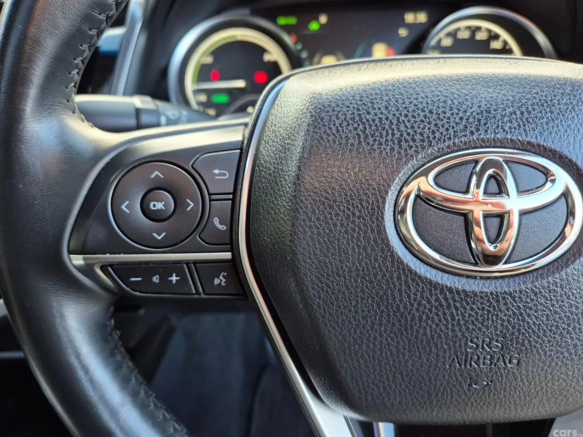 Toyota Camry Saloon, Petrol Hybrid, 2022, Black