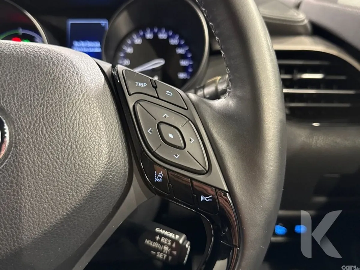 Toyota C-HR SUV, Petrol Hybrid, 2019, Red