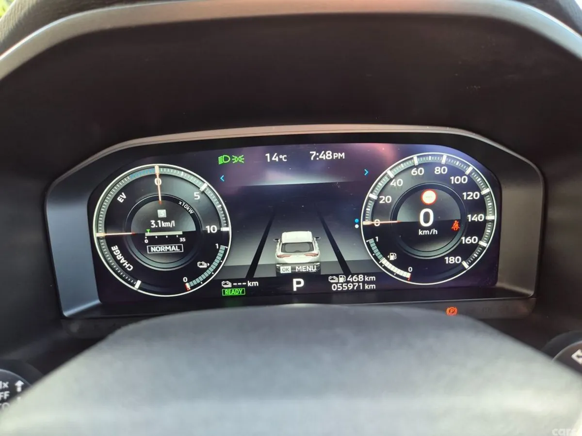 Mitsubishi Outlander SUV, Petrol Plug-in Hybrid, 2023, White