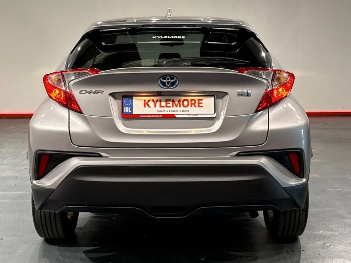 Toyota C-HR SUV, Petrol Hybrid, 2017, Silver