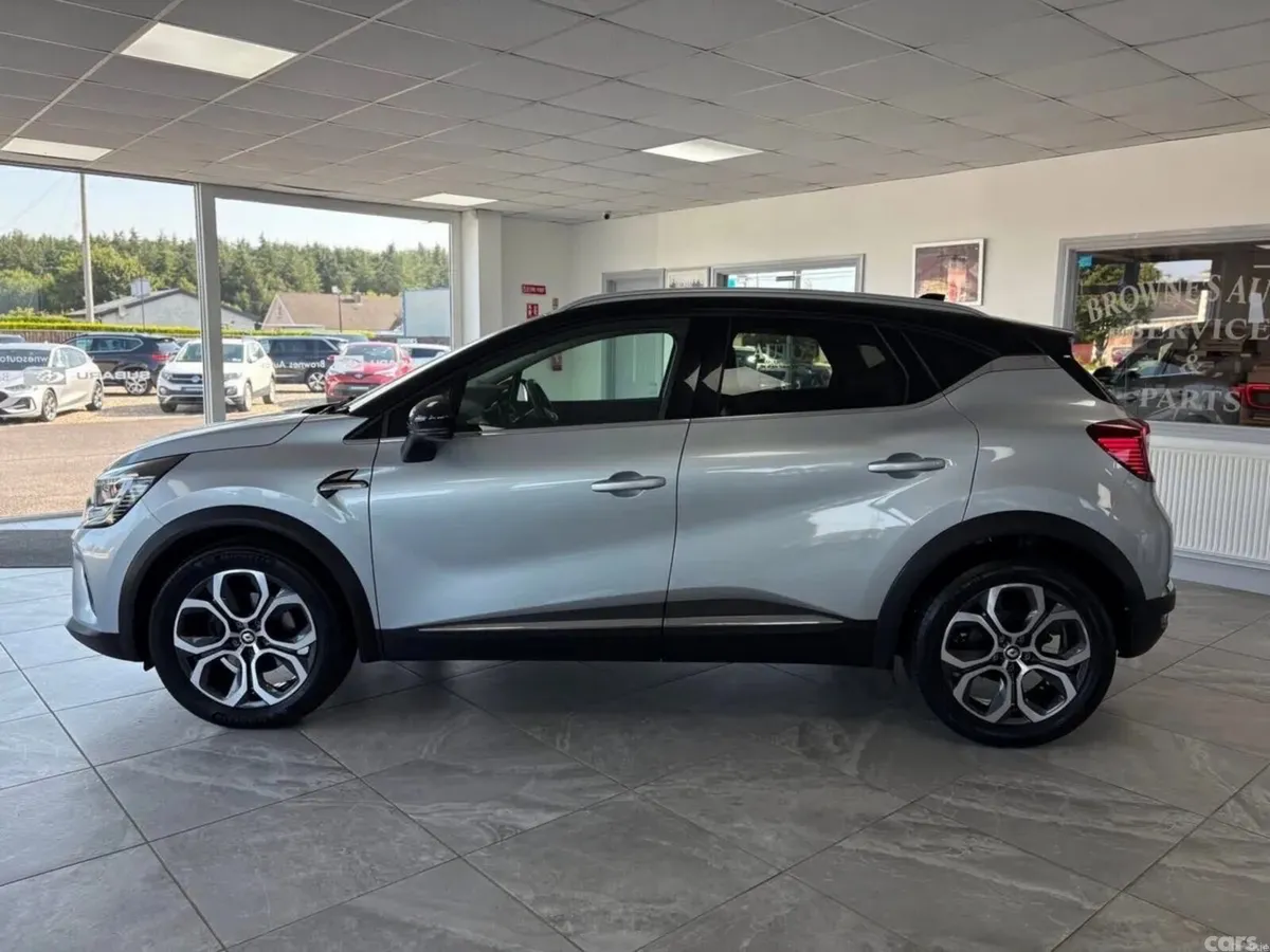 Renault Captur SUV, Petrol Hybrid, 2023, Silver