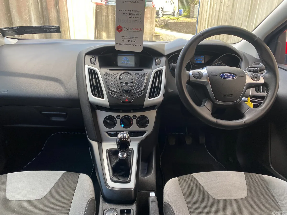 Ford Focus Hatchback, Diesel, 2013, Red
