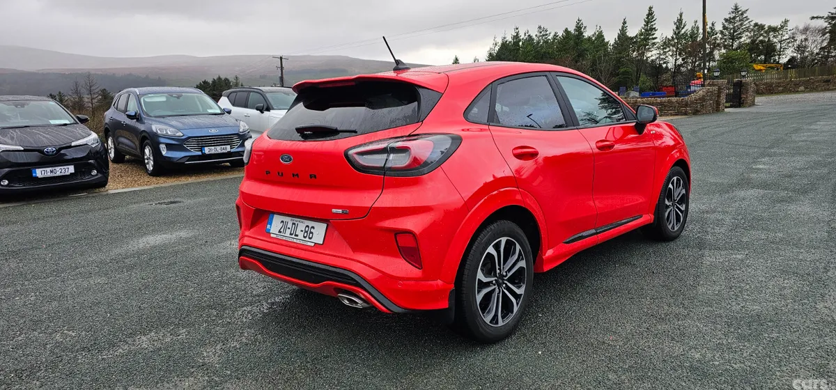 Ford Puma MPV, Petrol Hybrid, 2021, Red