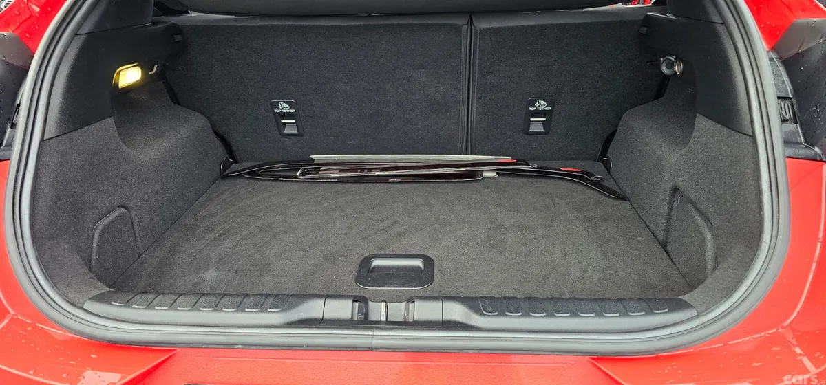 Ford Puma MPV, Petrol Hybrid, 2021, Red