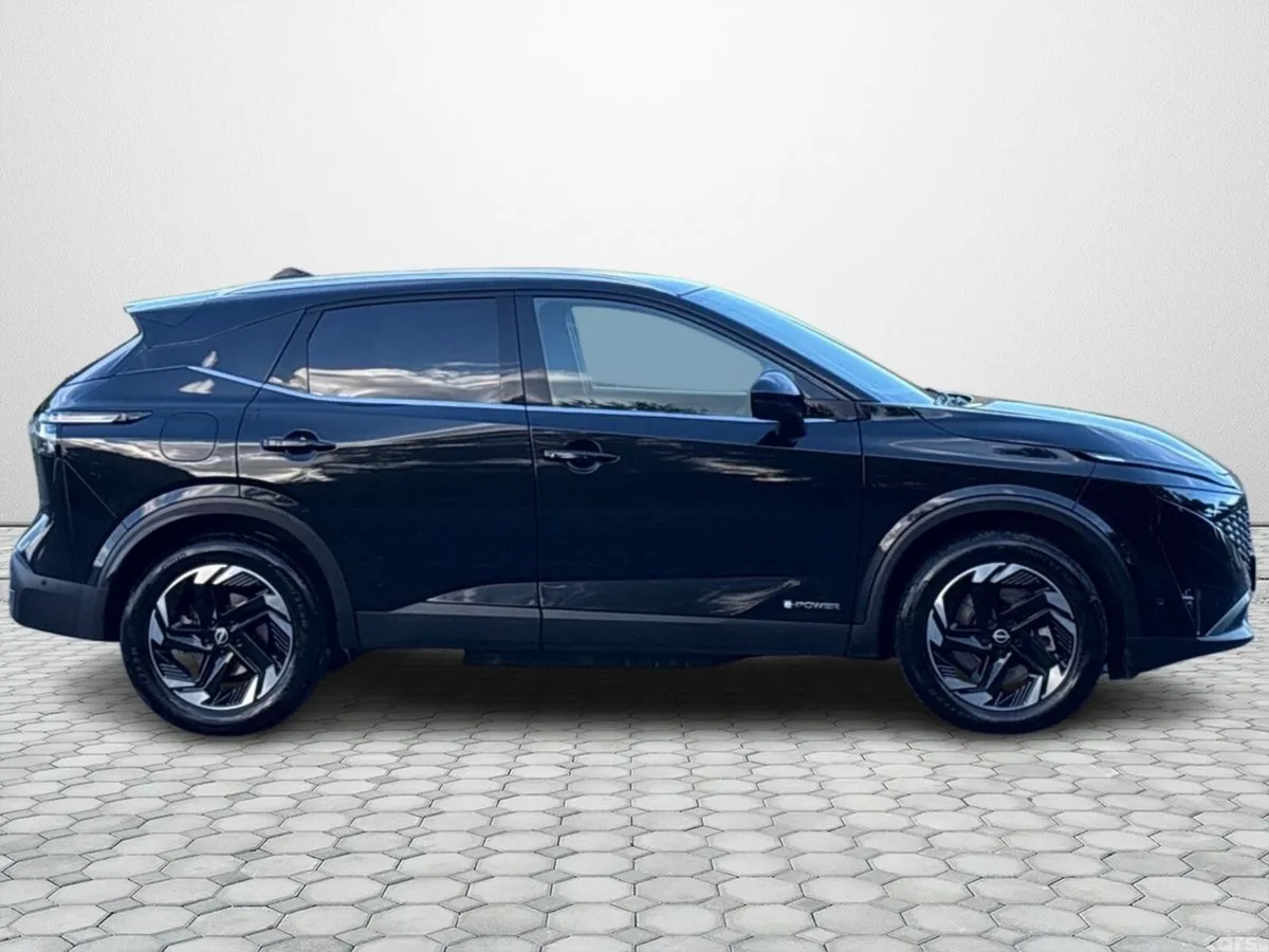 Nissan Qashqai MPV, Petrol Hybrid, 2026, Black