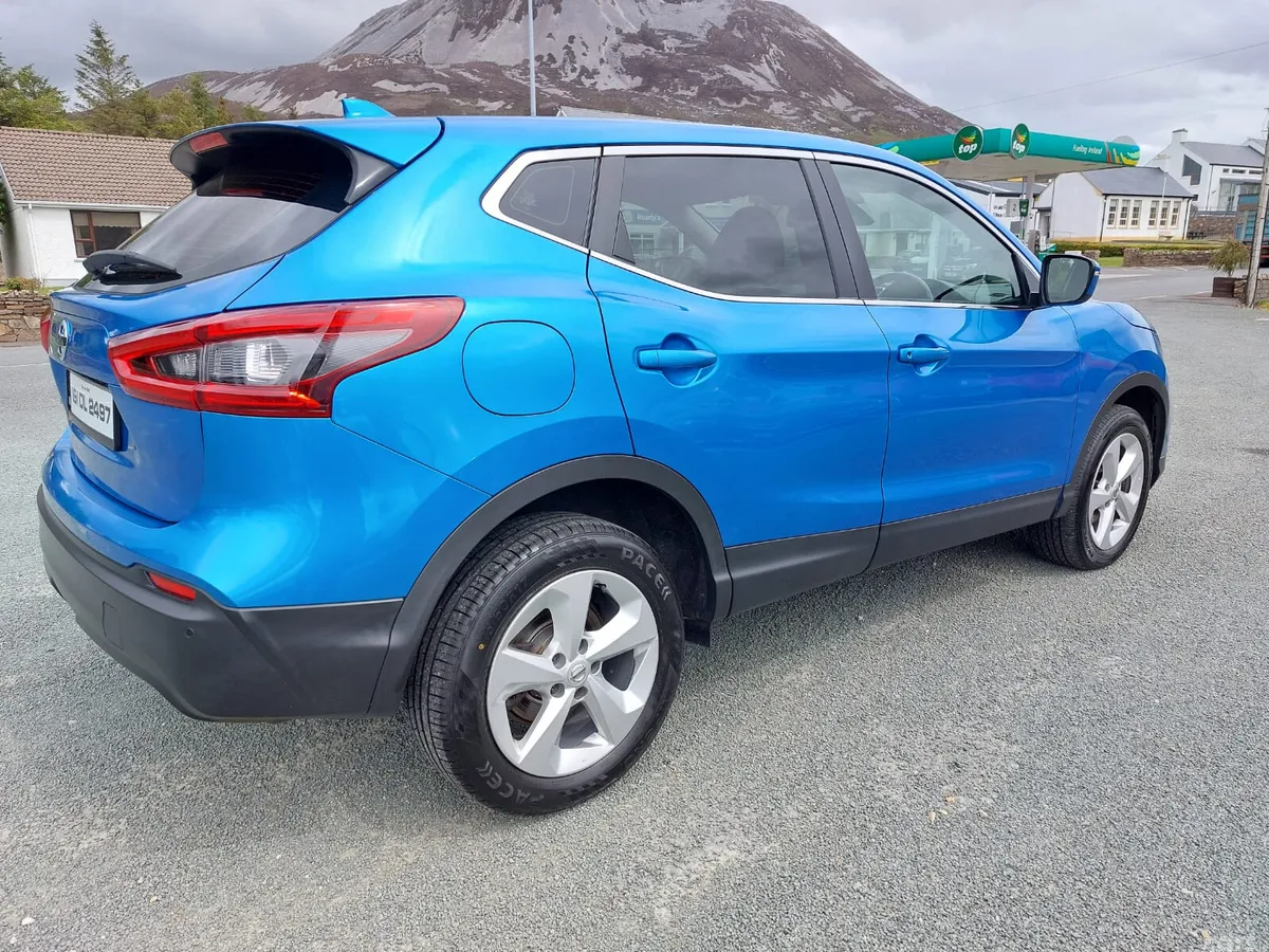 Nissan Qashqai Hatchback, Diesel, 2019, Blue