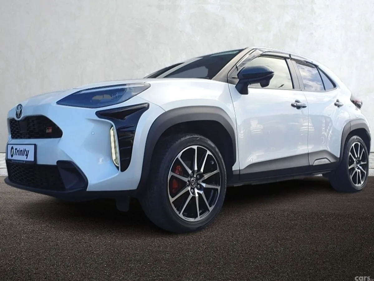 Toyota Yaris Cross SUV, Petrol Hybrid, 2023, White