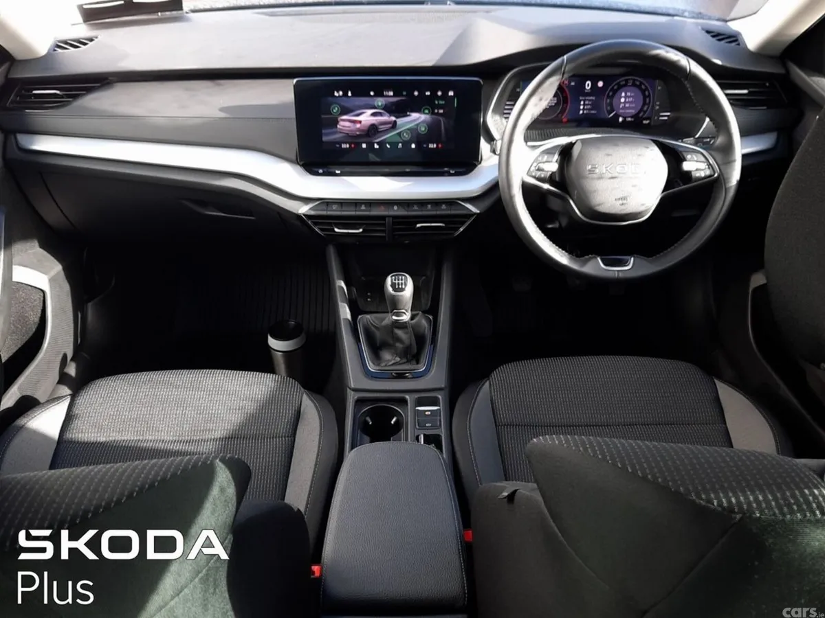 Skoda Octavia Saloon, Diesel, 2026, Black