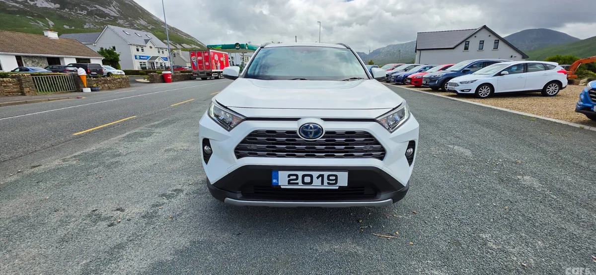 Toyota RAV4 SUV, Petrol Hybrid, 2019, White