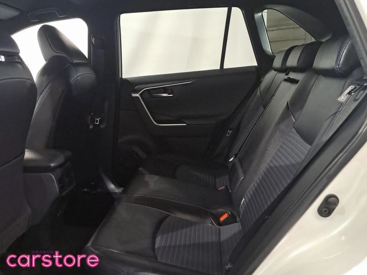 Toyota RAV4 SUV, Petrol Hybrid, 2019, White