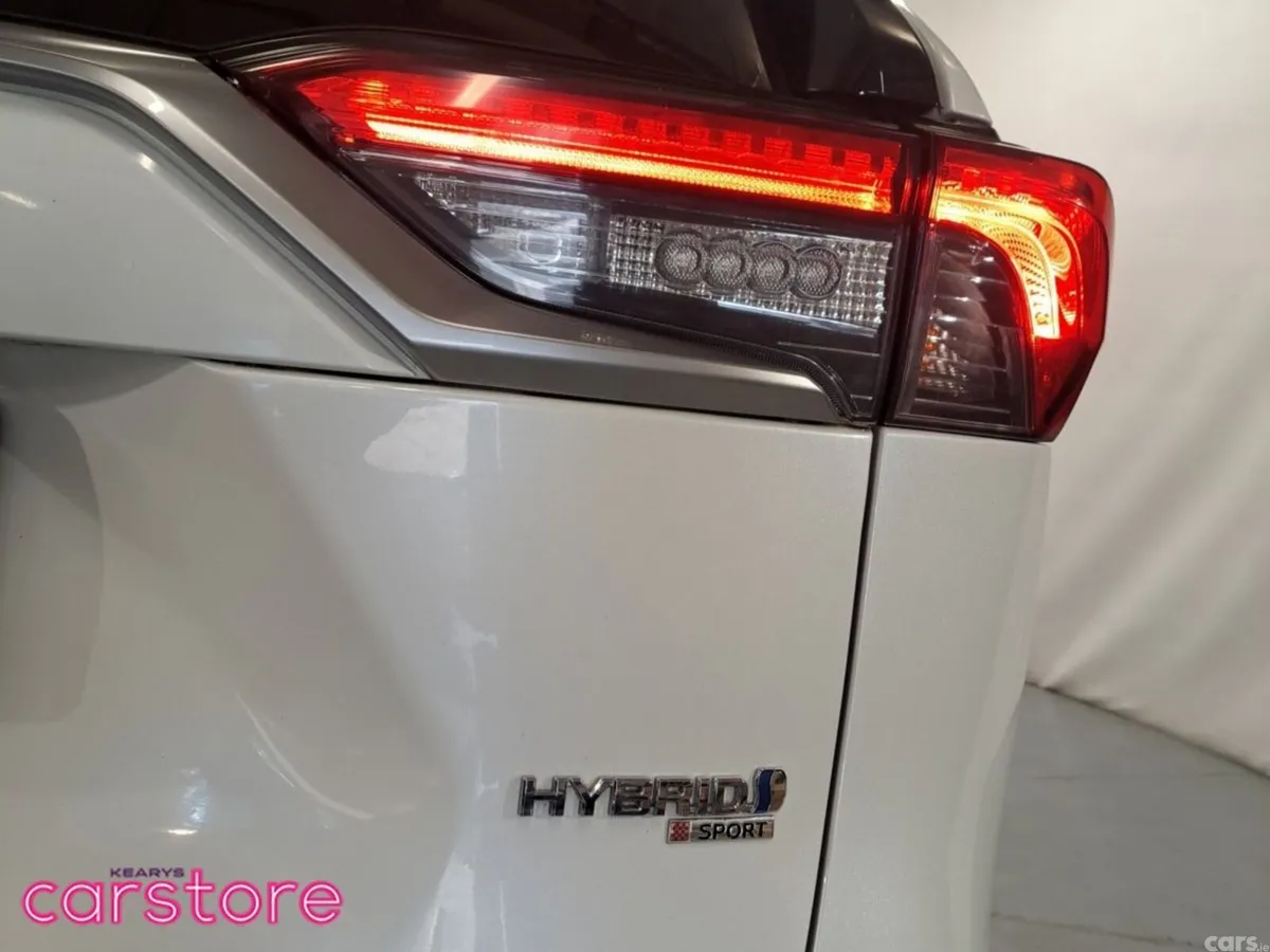 Toyota RAV4 SUV, Petrol Hybrid, 2019, White