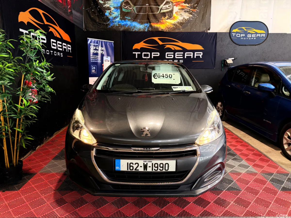 Peugeot 208 Hatchback, Petrol, 2016, Grey