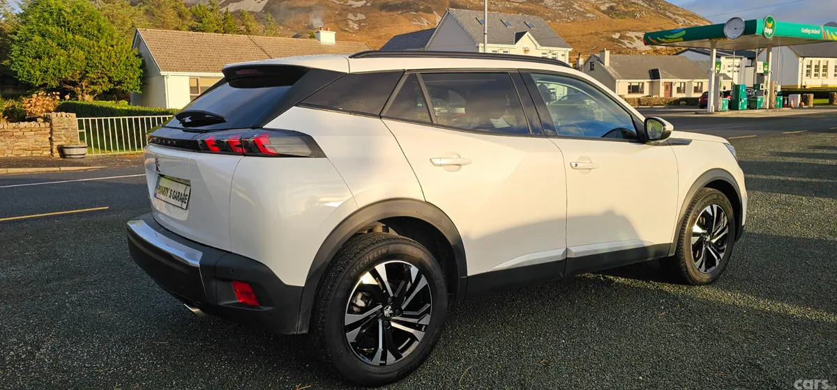 Peugeot 2008 SUV, Diesel, 2021, White