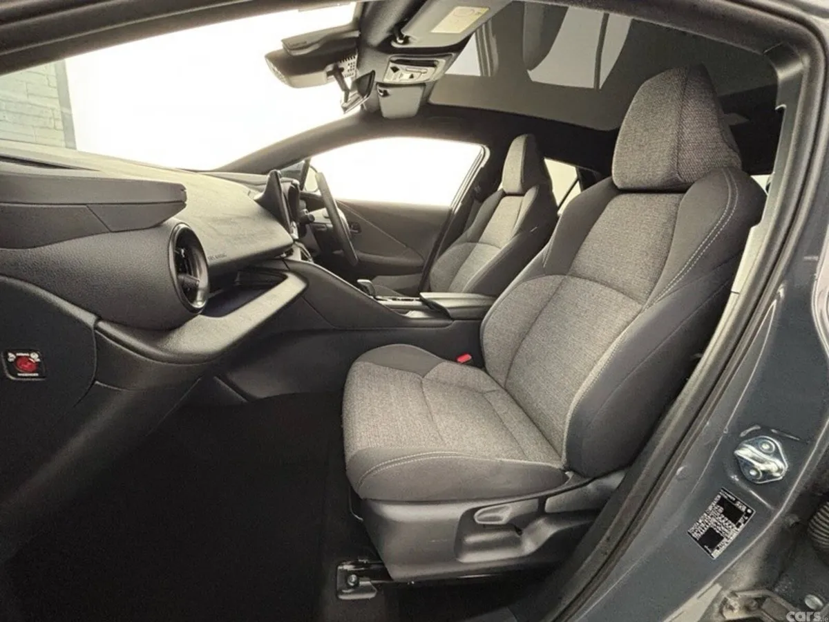 Toyota C-HR SUV, Petrol Hybrid, 2026, Grey