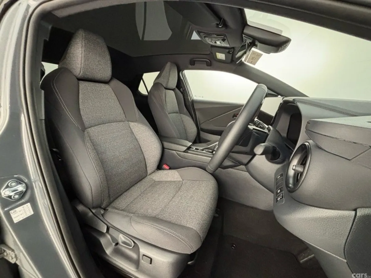 Toyota C-HR SUV, Petrol Hybrid, 2026, Grey