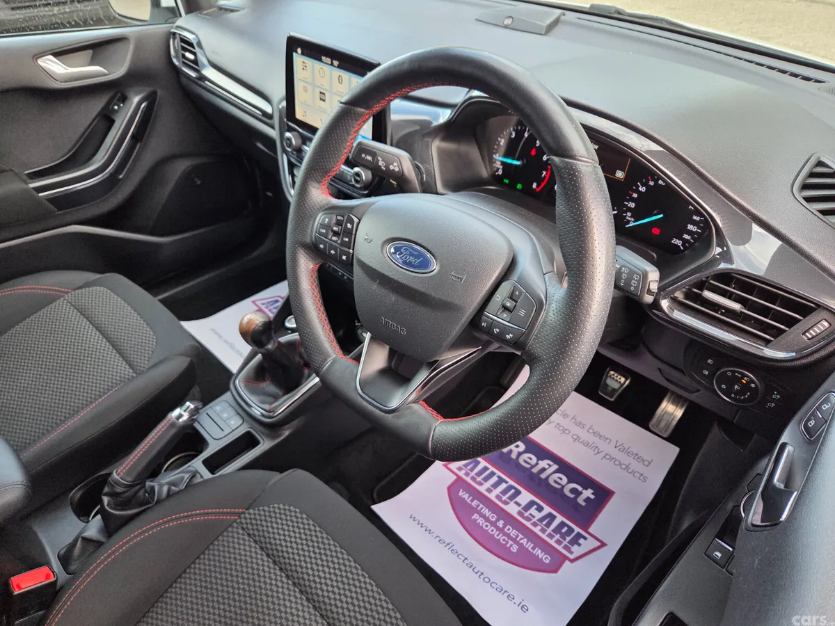 Ford Fiesta Hatchback, Petrol, 2018, White