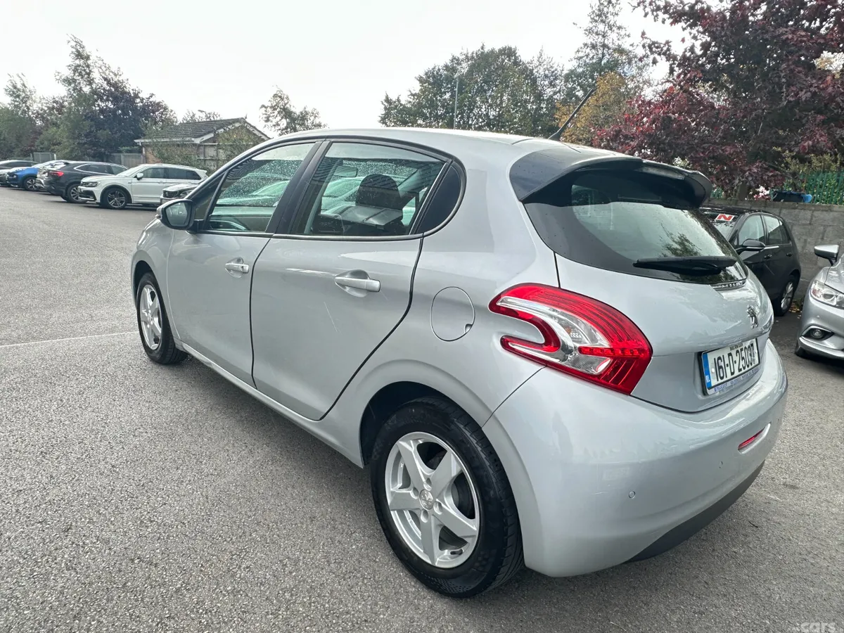 Peugeot 208 Hatchback, Diesel, 2016, Grey
