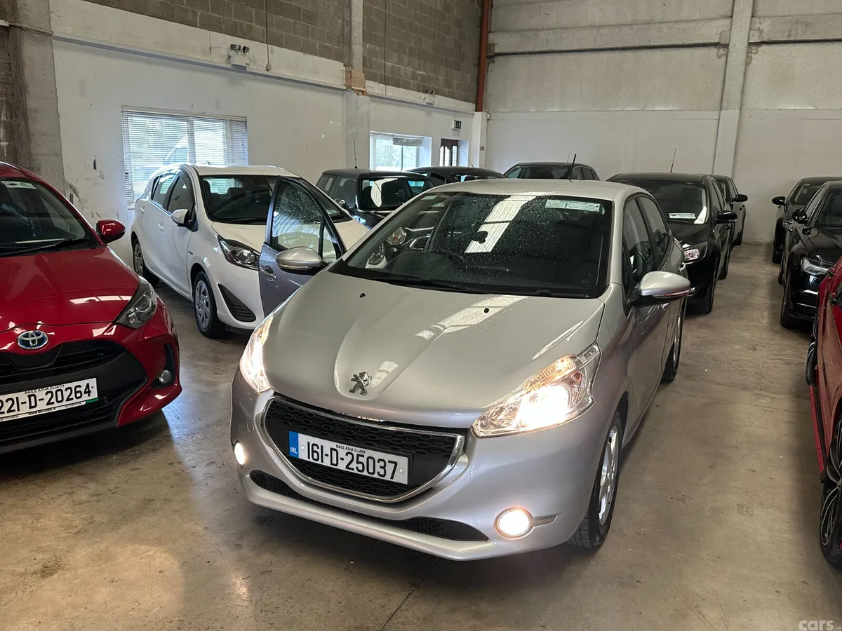 Peugeot 208 Hatchback, Diesel, 2016, Grey