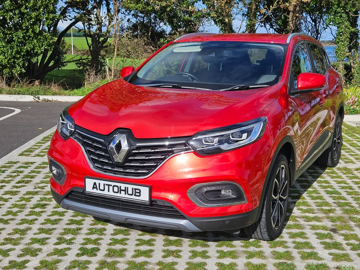 Renault Kadjar SUV, Petrol, 2021, Red