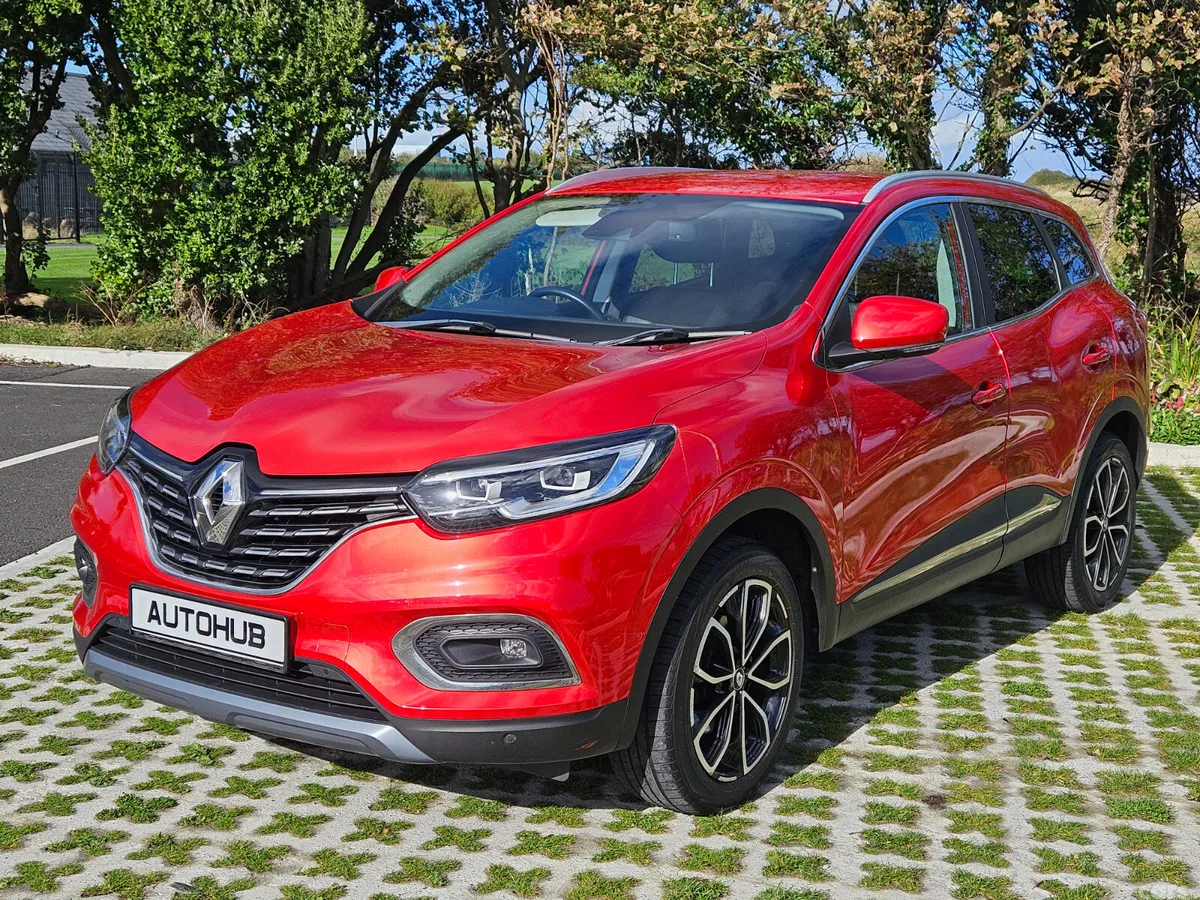Renault Kadjar SUV, Petrol, 2021, Red