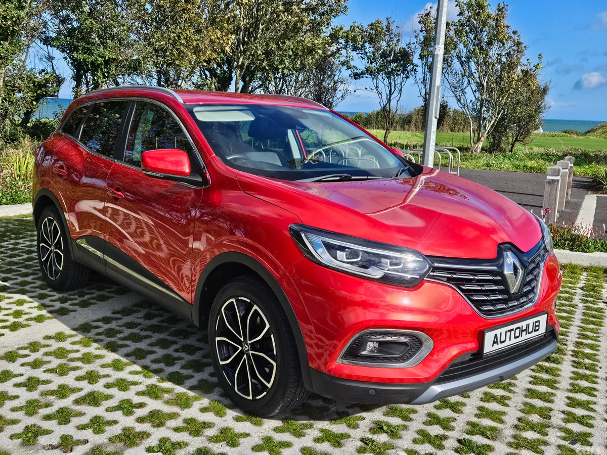 Renault Kadjar SUV, Petrol, 2021, Red