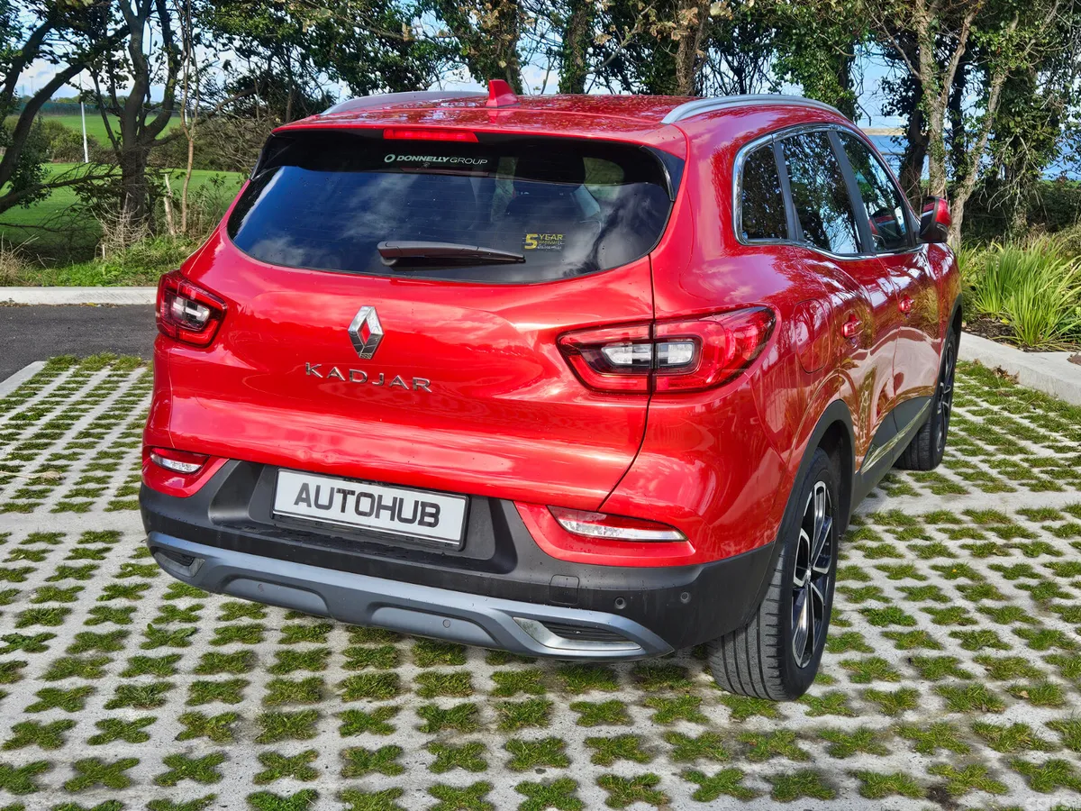 Renault Kadjar SUV, Petrol, 2021, Red