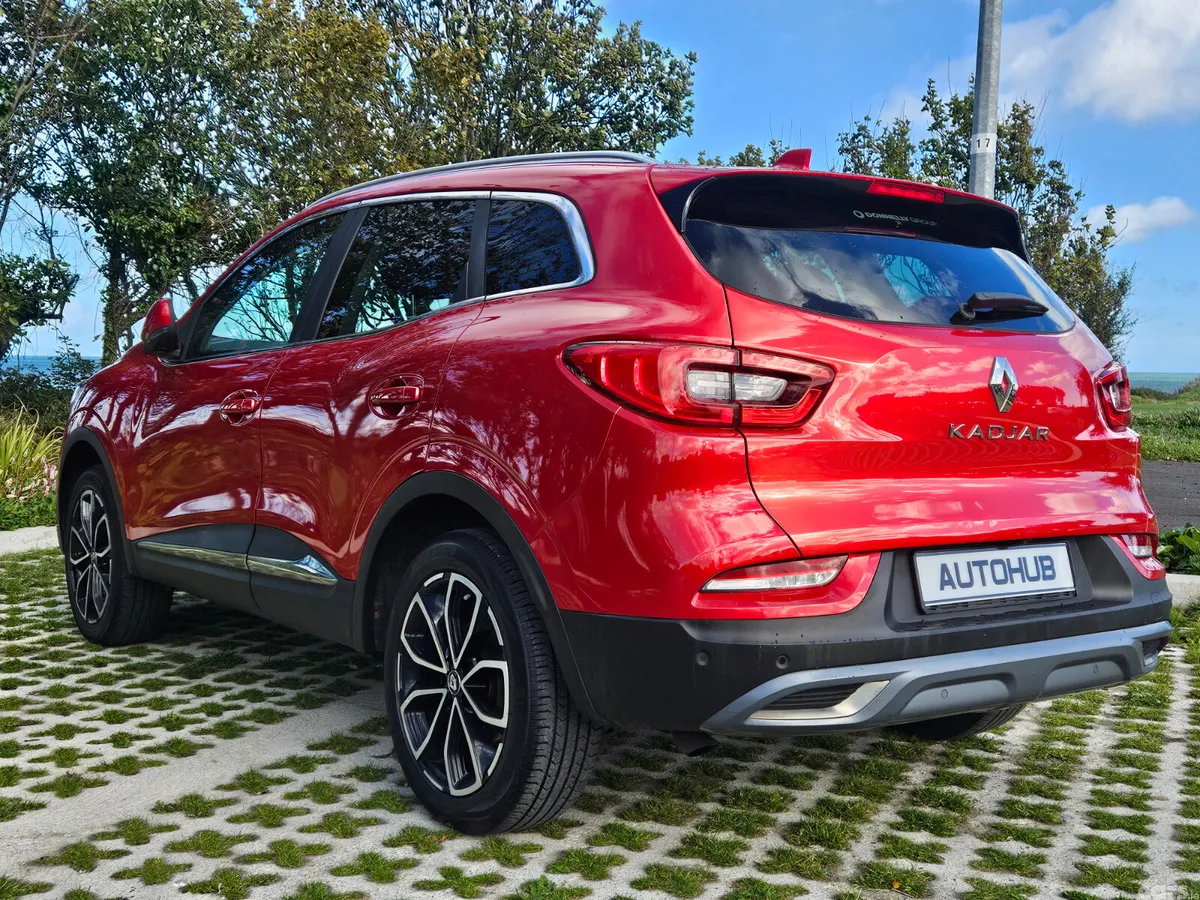 Renault Kadjar SUV, Petrol, 2021, Red