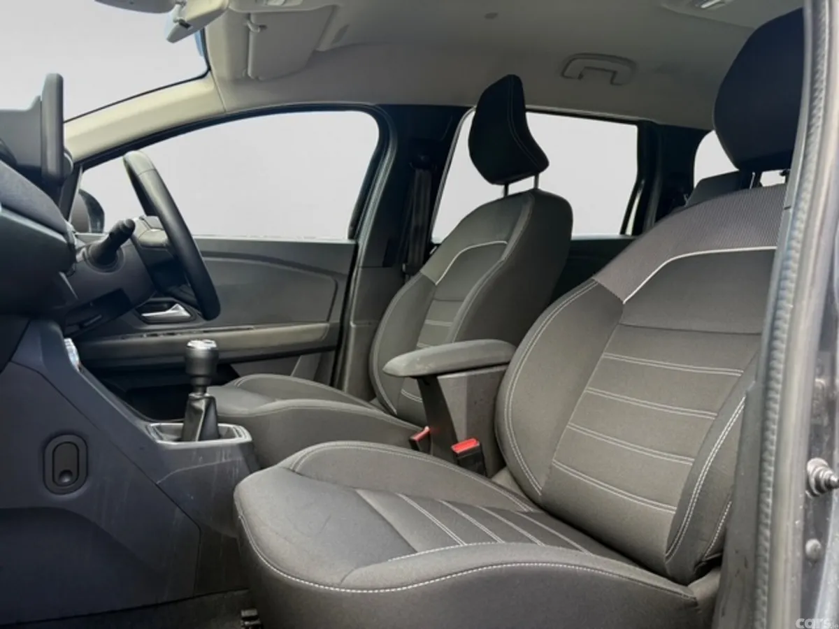 Dacia Jogger MPV, Petrol, 2022, Grey