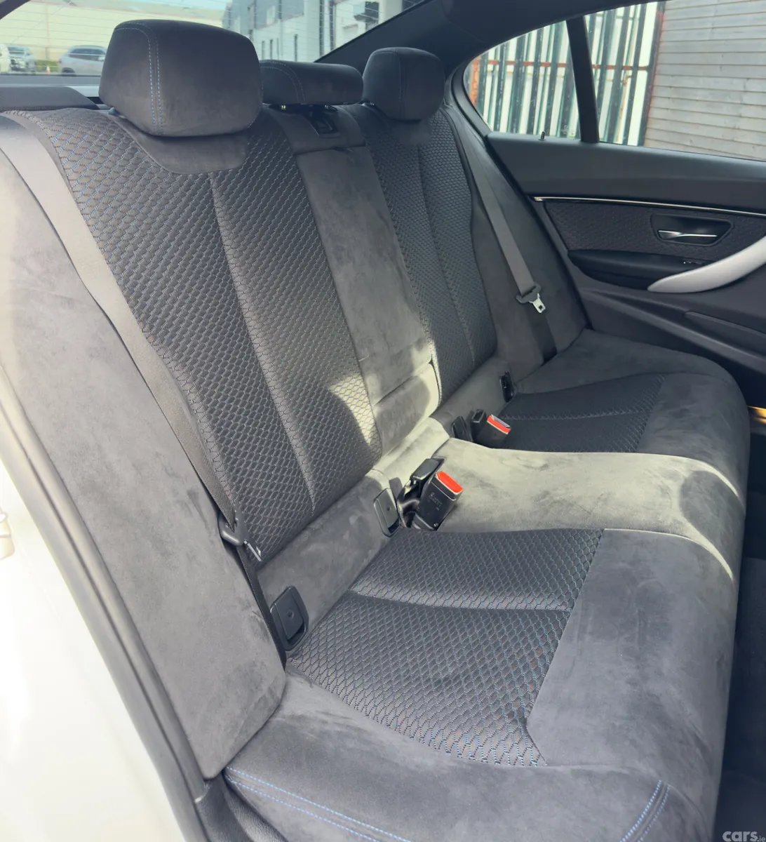 BMW 3-Series Saloon, Petrol, 2016, White