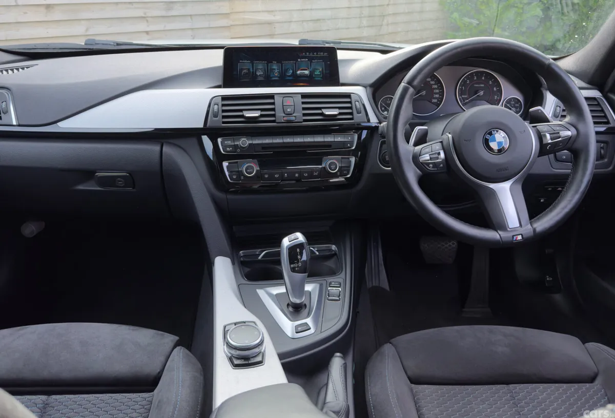 BMW 3-Series Saloon, Petrol, 2016, White