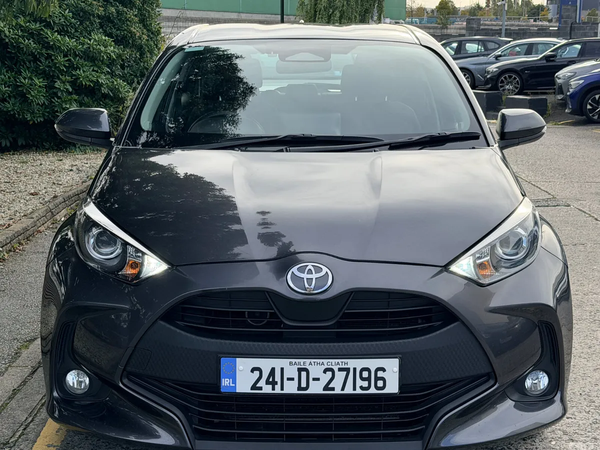 Toyota Yaris Hatchback, Petrol Hybrid, 2024, Grey